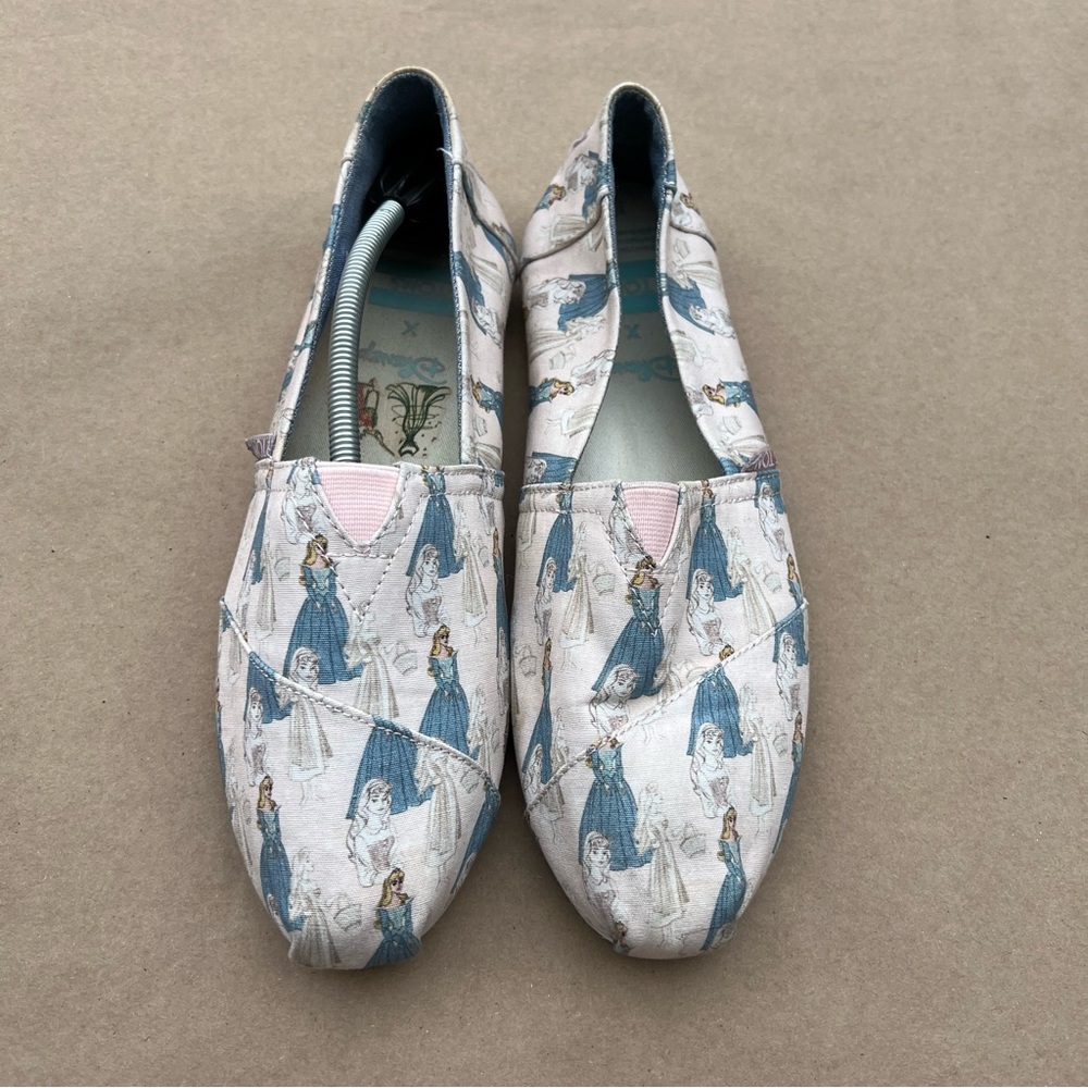 Toms Disney Sleeping Beauty Aurora Princesses Slip On Shoes